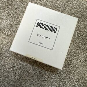 Moschino belt